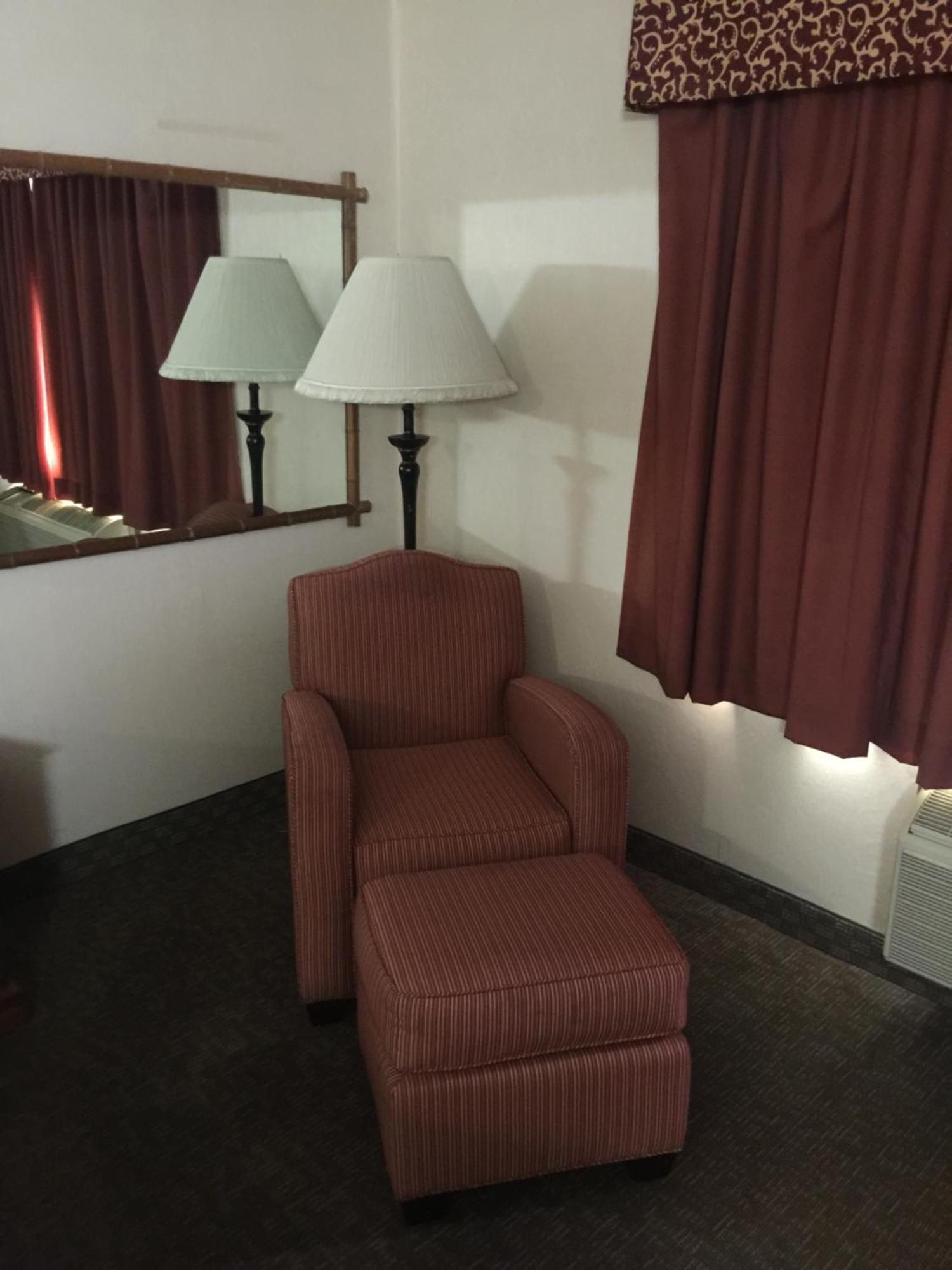Ramada By Wyndham Barstow Hotel Quarto foto
